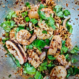 ลาบไวไวรวมมิตร