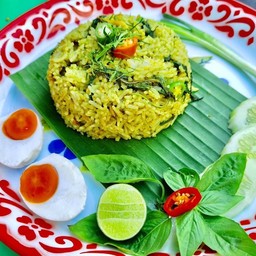 ข้าวผัดเขียวหวานไก่