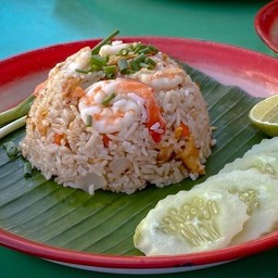 ข้าวผัดรวมมิตร