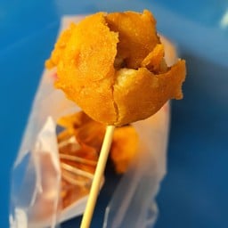 ลูกชิ้นปลาทอด (ต้น) ราชวัตร ตลาดนัดเมืองไทยภัทร