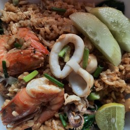 ข้าวผัดทะเล