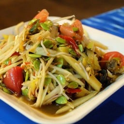 ร้าน ส้มตำบอล บอล