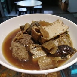 ผักใช้กัวขาเห็ดเต้าหู้ต้มพะโล้