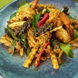 ผัดเผ็ดทะเล