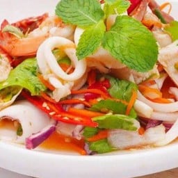 ยำแอบแซ่บอ่อนนุช