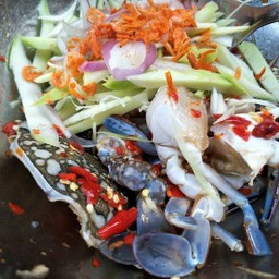 ยำมะม่วงปูม้า