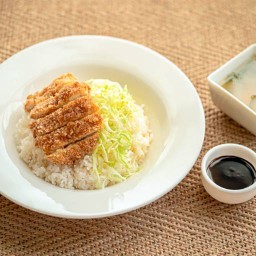 Job Jab Kitchen บ้านสวน