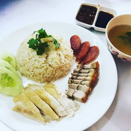 ข้าวมันรวมร้านโกเบนส์ท่าม้า