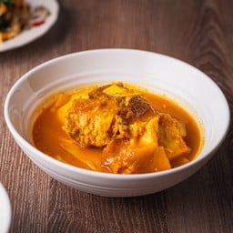 แกงเหลืองส้มควายปลากะพงหน่อไม้ดอง