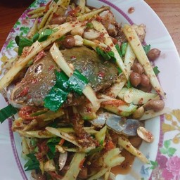 ยำมะม่วงปูม้า