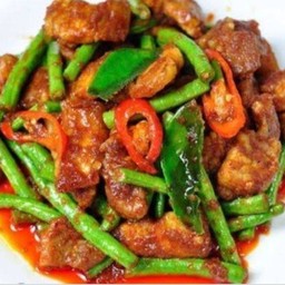 ข้าวราดพริกแกงหมู