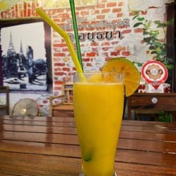 น้ำส้มคั้นสด ( ปั่น )