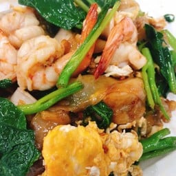 ผัดซีอิ้วกุ้ง