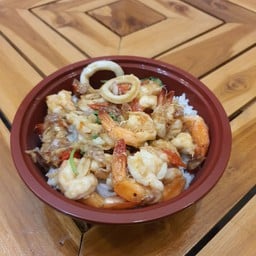 ร้านกะเพราหน้าหมี