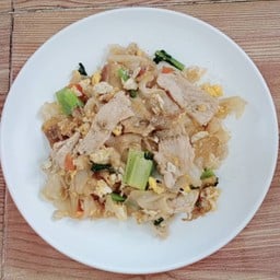 ผัดซีอิ้วใส่ไข่