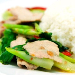 ข้าวราดคะน้าหมูชิ้น