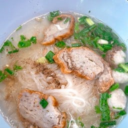 เส้นเล็กเครื่องปลา - น้ำ