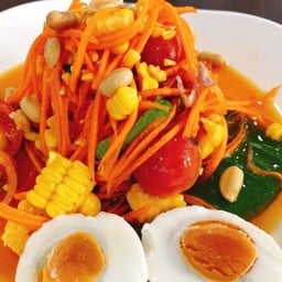 ตำข้าวโพดไข่เค็ม