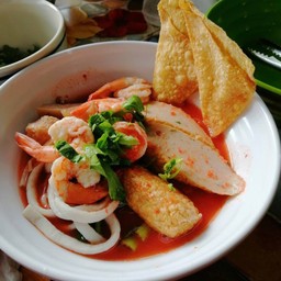 ใจแอน ก๋วยเตี๋ยวลูกชิ้นปลา เยาวราช ถนนสามวา มีนบุรี