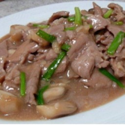 เป็นกับข้าวหมูผัดน้ำมันหอย