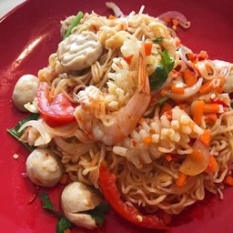 ยำมาม่ารวมทะเล