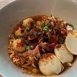 ก๋วยเตี๋ยวหม่าล่าน้ำใสหมูหมัก,ตับ,ลูกชิ้น