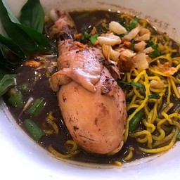 ก๋วยเตี๋ยวเรือน่องไก่