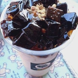 เฉาก๊วยนมสดอินเตอร์