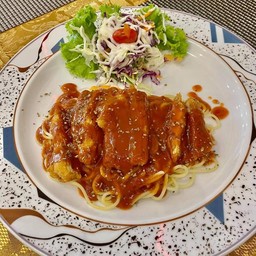 สปาเก็ตตี้ซอสไก่กรอบ อร่อยกรุบกรุบ ลด10%