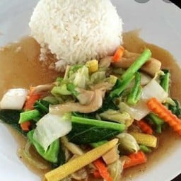 ผักรวมราดข้าวเจ