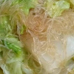 ผัดผักกาดขาววุ้นเส้นเต้าหู้เจ