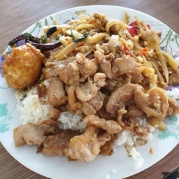 ข้าวแกงป้านุ ตลาดหน้าสตรีวิทย์2