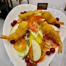 สลัดผักสเต็กกุ้งกรอบ น้ำสลัดผลไม้ เสาวรส