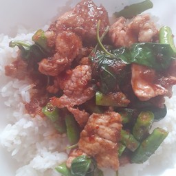พริกแกงเนื้อ(เป็นกับ)70฿