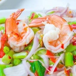 ยำคะน้ากุ้งสด