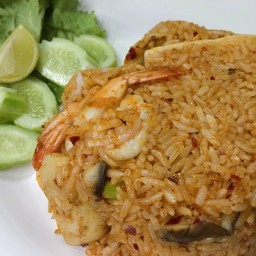 ข้าวผัดต้มยำทะเล