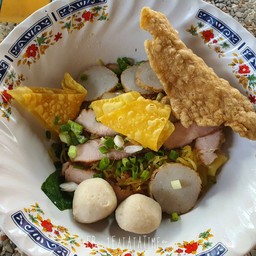 ก๋วยเตี๋ยวยู้ฮู ท่าฉลอม