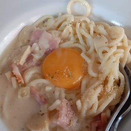 สปาเก็ตตี้คาโบนาร่าเบคอน+เห็ด
