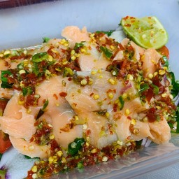 ยำแซลมอน