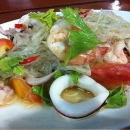 ยำวุ้นเส้นทะเล