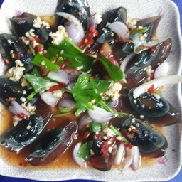 ยำไข่เยี่ยวม้า