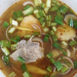 ต้มแซ่บ ซี่โครงหมู