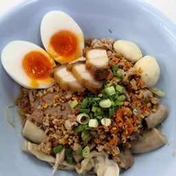 ก๋วยเตี๋ยวต้มยำแห้ง   ทรงเครื่อง