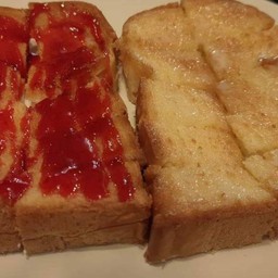 ปังปิ้งสตอ+เนยนม