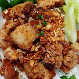 หมูกรอบกระเทียม