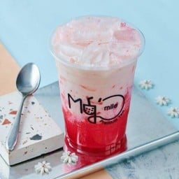 สตอเบอร์รี่นมสด