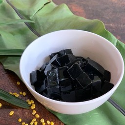 วุ้นดำ หรือ เฉาก๊วย