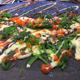 ยำสาหร่าย ชีส ไข่กุ้ง