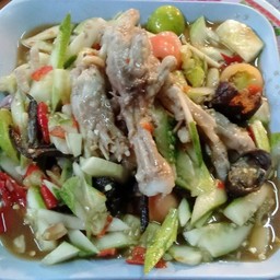 ตำเเตงตีนไก่