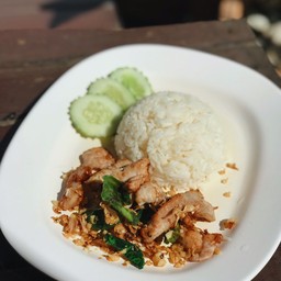 ข้าวหมูทอดกระเทียม